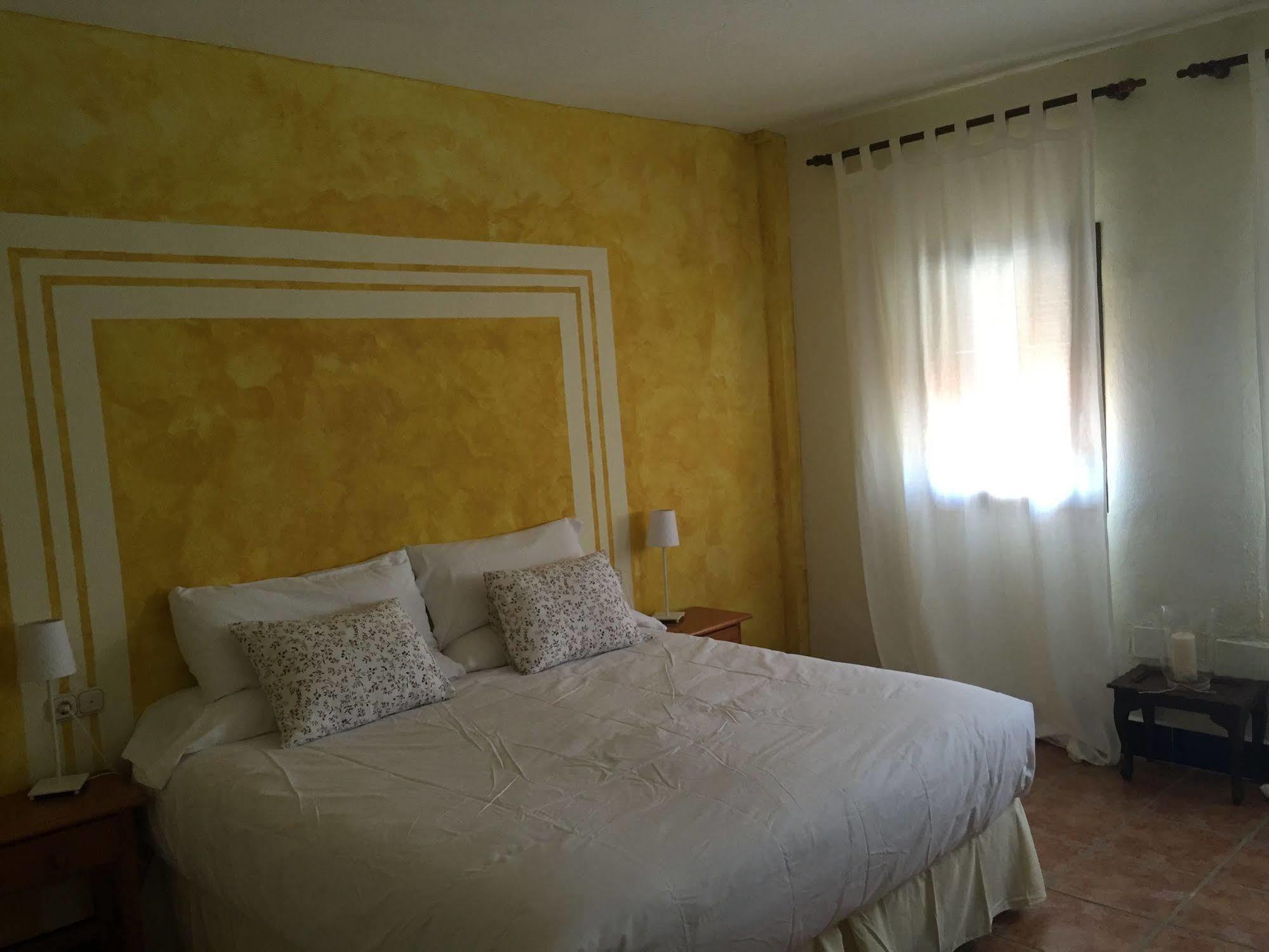 Cortijo Carrillo Bed and Breakfast Cartaojal Εξωτερικό φωτογραφία